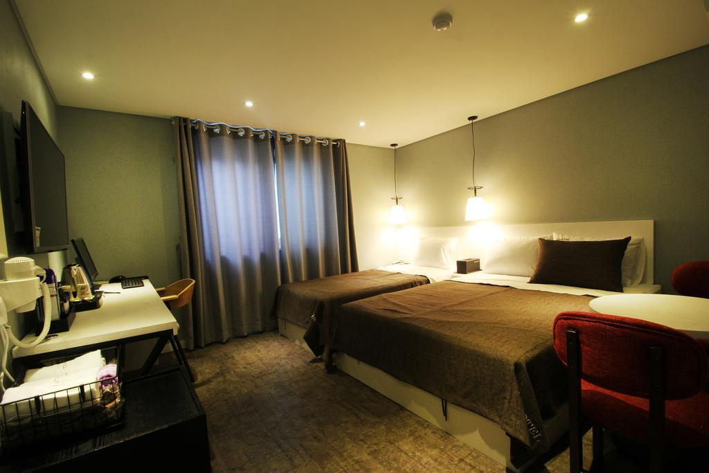 17Th Hotel Yeonje Exterior foto